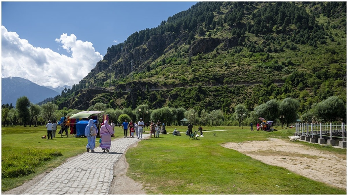 686d35f9895d6-jammu-and-kashmir-picnic-spots-reopened-162133947-16x9.png