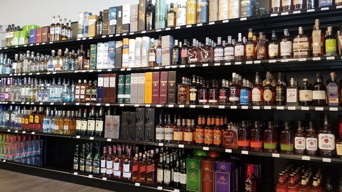 686df8a7adeae-liquor-shop-igi-airport-151917399-16x9.jpg
