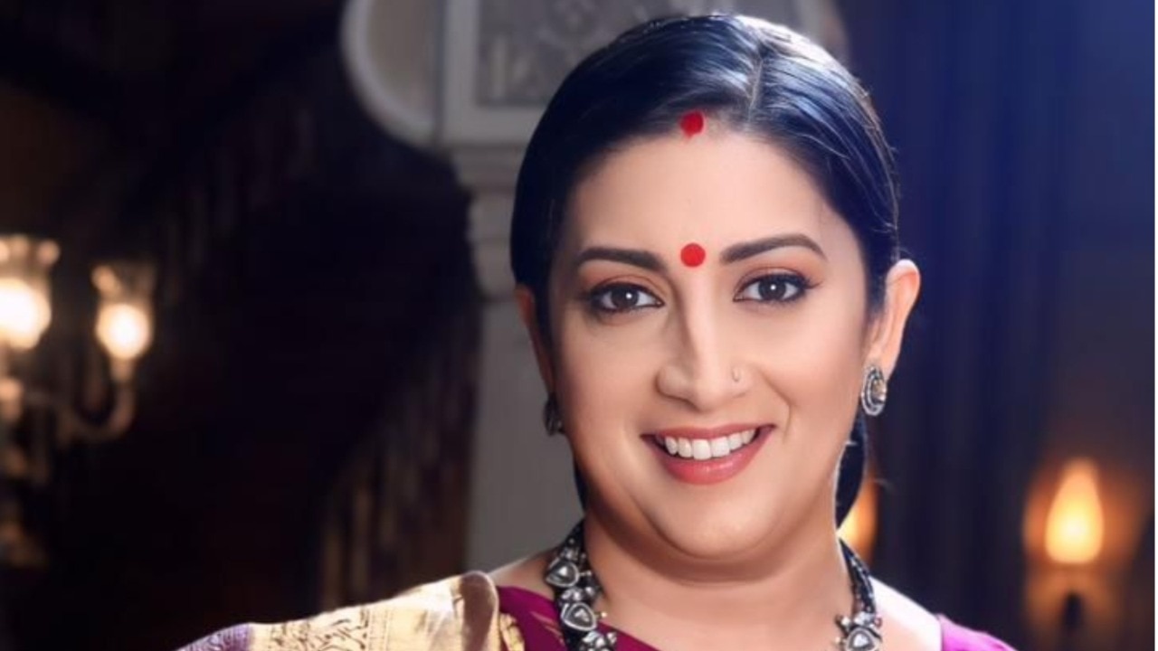 686e005352070-smriti-irani-first-official-look-from-kyunkii-saas-bhi-kabhi-bahu-thi-is-pure-nostalgi.jpeg