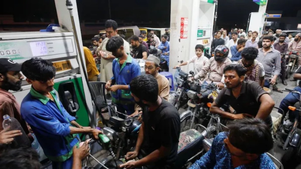 687728b2bc84d-pakistan-petrol-diesel-price-hike-162100477-16x9.jpg