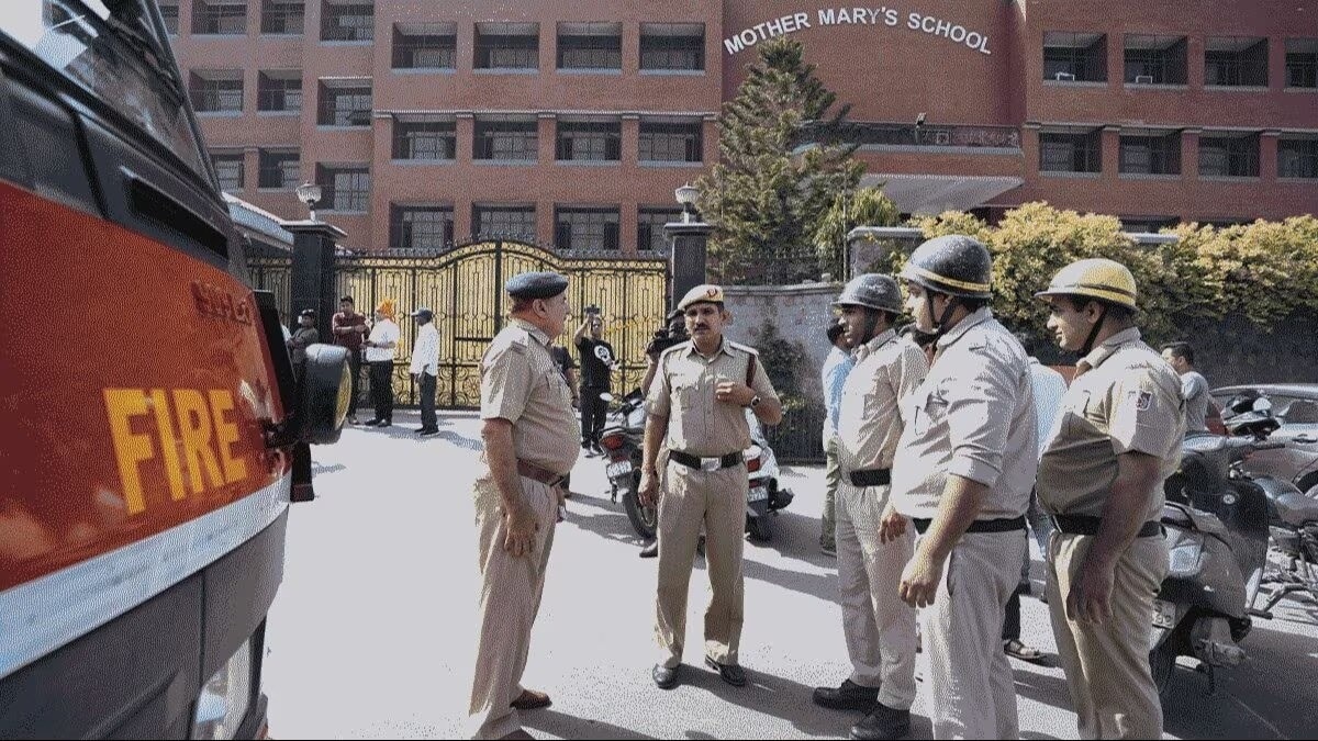 6879fb0962f2c-delhi-ahlcon-internation-school-bomb-threat-184259245-16x9.jpg
