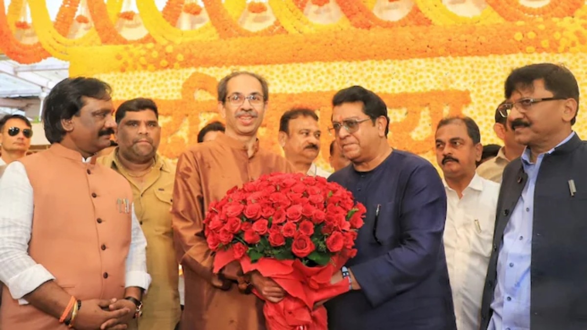 688641b6a15cf-shiv-sena-ubt-uddhav-thackeray-birthday-meets-raj-thackeray-271144996-16x9.png