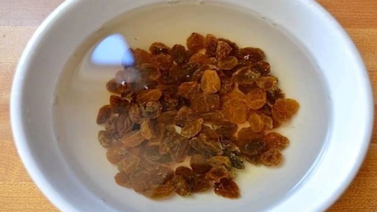 688777ed4d532-benefits-of-drinking-raisin-water-281519249-16x9.jpg