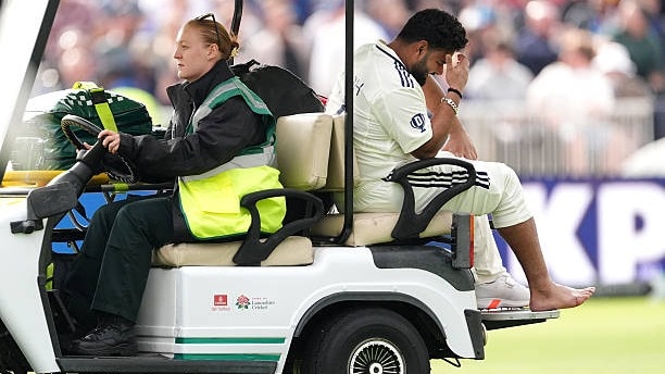 6893174d69408-rishabh-pant-centre-right-is-helped-off-the-field-after-picking-an-injury-065015351-16.jpeg