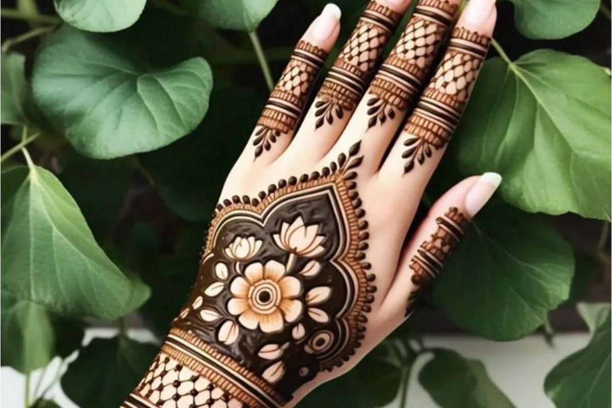 Easy-Mehndi-Designs-for-Teej11111.jpg