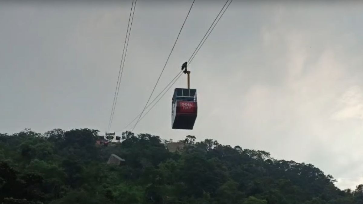 69bfa8503e808-mahasamund-ropeway-accident-khallari-temple-trolley-crash-one-dead-222848481-16x9.jpg