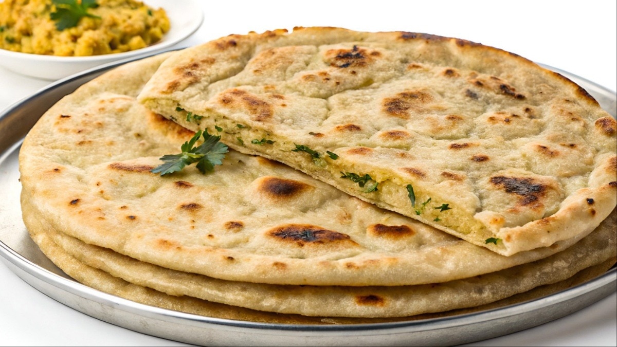 69c36bccf1446-aloo-ki-roti-recipe-255951936-16x9.jpg
